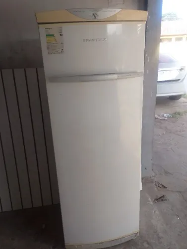Refrigerador 380 litros Brastemp