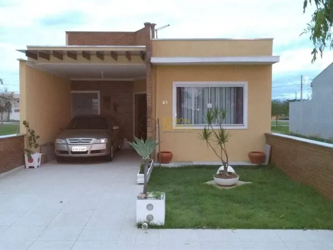 Casa em Condomínio com 2 quartos à Venda, Condomínio Residencial e Comercial Laguna - Pind