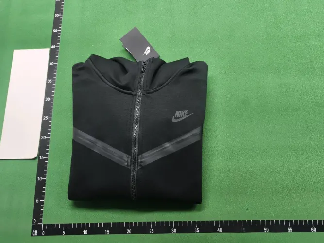 Jaqueta Nike Tech Fleece M