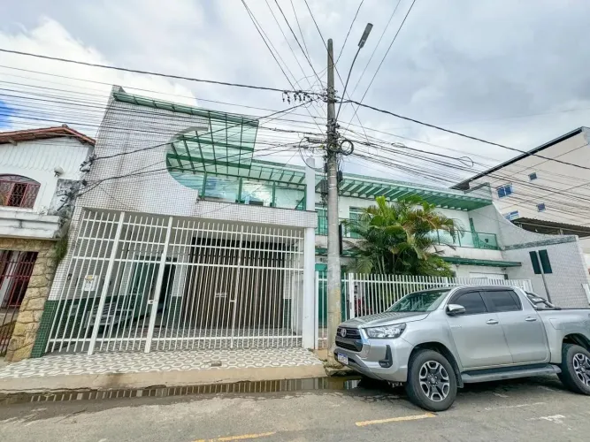 Casa 5 quartos - São Pedro