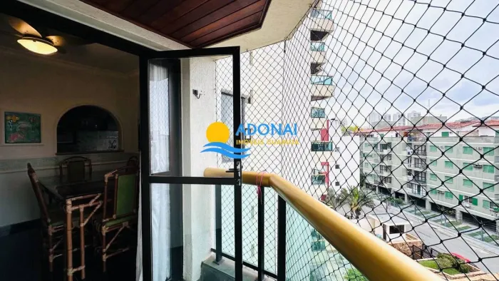 Apartamento próximo à praia com vista Enseada Guarujá
