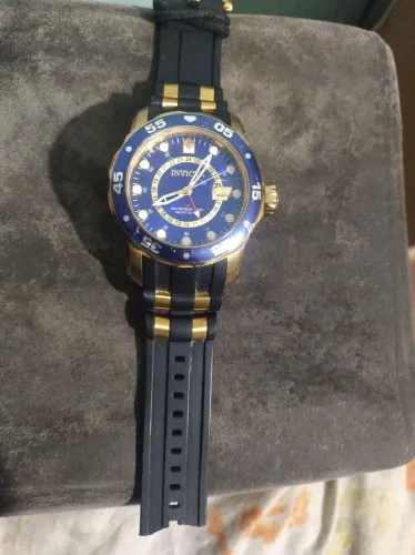 relógio invicta pro drive original,porém o relógio está em perfeito estado de uso.