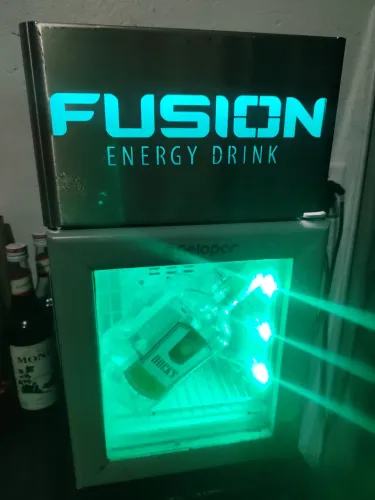 Vendo ou troco Frigobar Personalizado