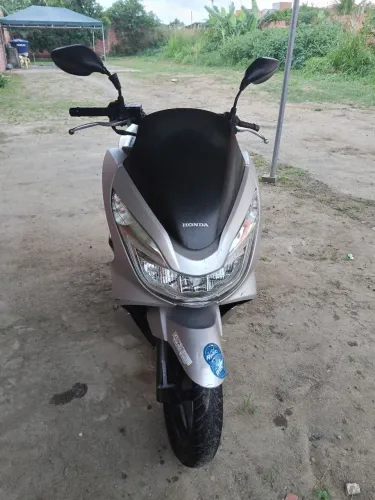 Moto pcx 2018