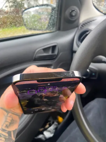 iPhone 13 Pro Max 256gb ( detalhe na câmera )