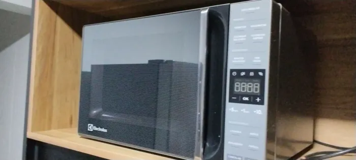 Microondas 23L