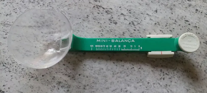 Mini balança antiga anos 70/80 antiguidade uso enfeite decoração raridade funcionando  