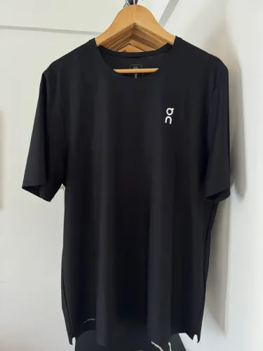 2 camisetas on court tamanho g