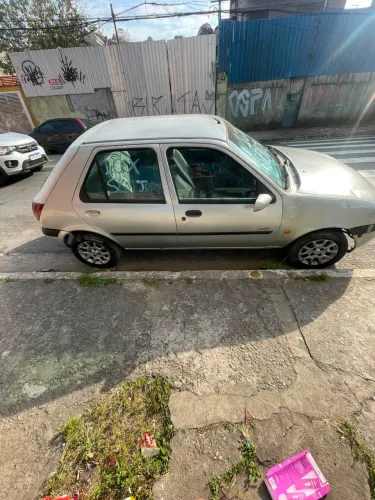 Ford Fiesta GL Class 1.0i 5P 2001