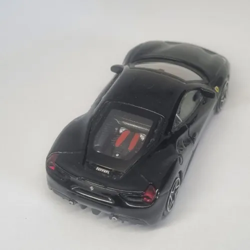 Ferrari 488 miniatura burago 1:43