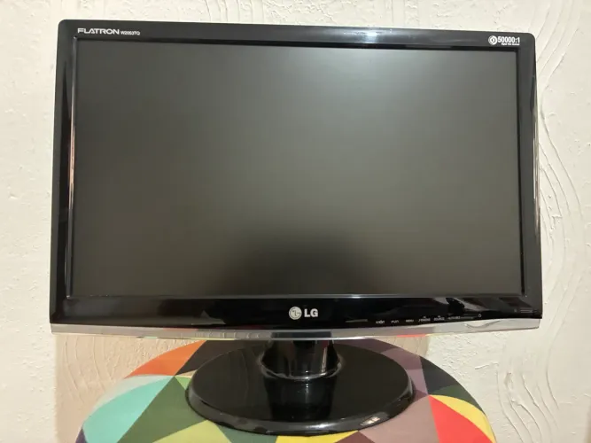 Monitor Lg W2053tq (Usado)