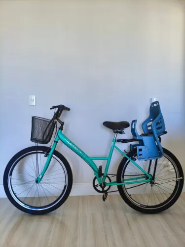 Bicicleta Urbana Feminina Samy - Com Cestinha e Cadeirinha Infantil Inclusas!