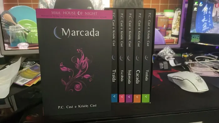 Box de livros da seria house of night