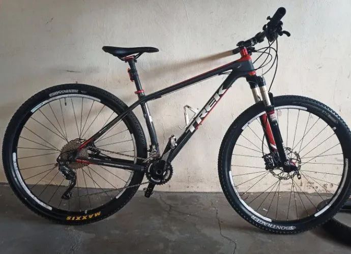 Bike Trek Superfly 9.6 Carbono aro 29 Edição Especial 