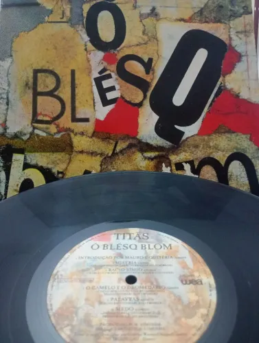 LP Titãs "Blesq blom" 1989 