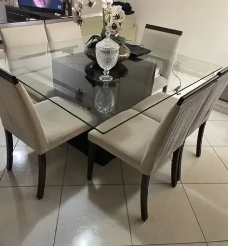 Mesa de jantar 6 lugares - 1,40x1,40