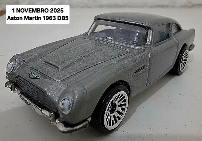 Hot Wheels Aston Martin 007