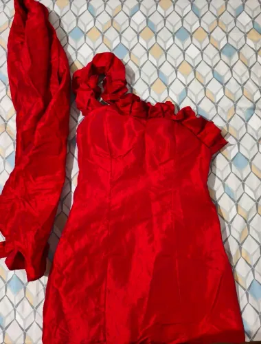 Vestido de festa vermelho Tam P