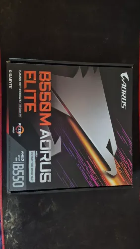 Placa mãe B550 AORUS ELITE