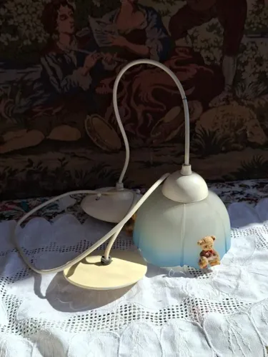 Lustre infantil em vidro com detalhes de ursinhos em resina década 90 (conferir fiação)