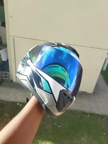 Capacete tamanho 56