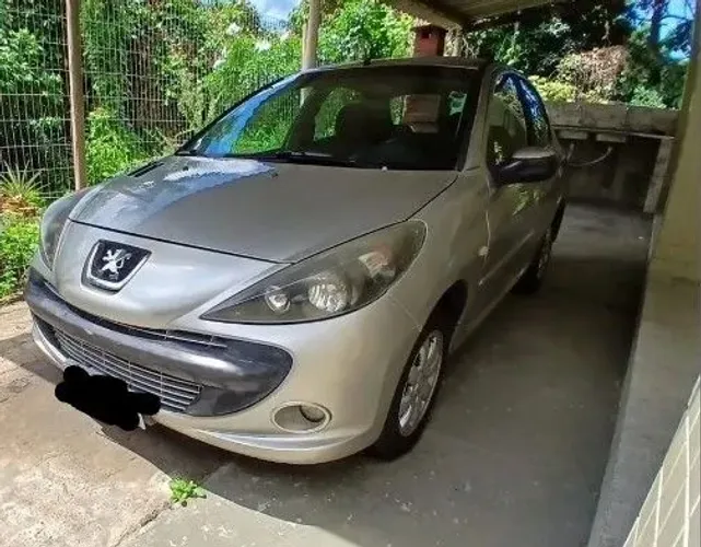 Peugeot 207 XR Sport 1.4 Flex 8V 5P 2011