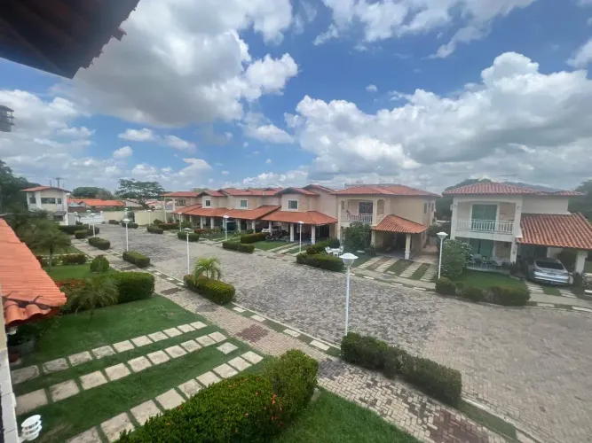 Alugo casa em condomínio fechado no Bairro Ininga em Teresina, 04 quartos, 200 m² !