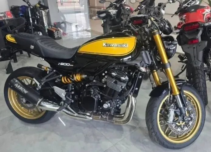 Kawasaki z900rs R edition 2024/24 com apenas 2.400km Impecável