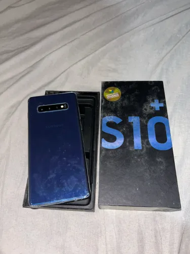S10+ com tele e display quebrados