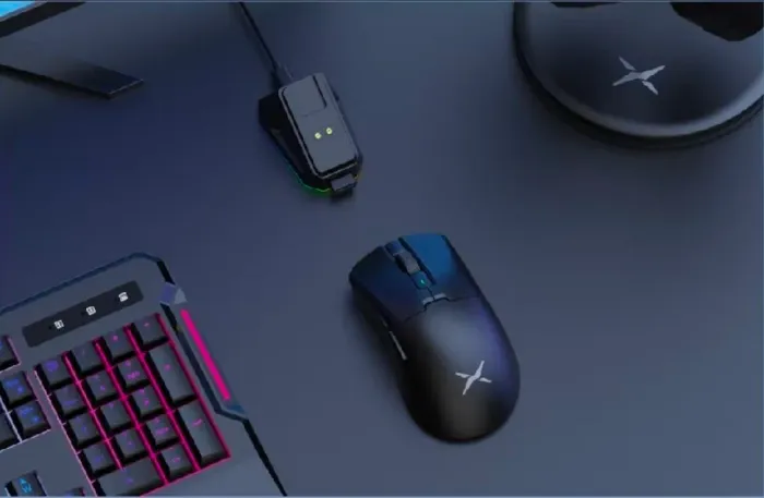 Mouse Delux m900pro 8k com dock de carregamento