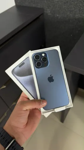 IPHONE 15 PRO MAX 256GB 84% (SEMINOVO) - OPORTUNIDADE!!