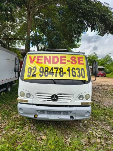 Caminhão Mercedes 715C