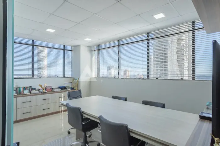 Excelente Sala Comercial à Venda-edifício Corporate Center | Bairro Estrela