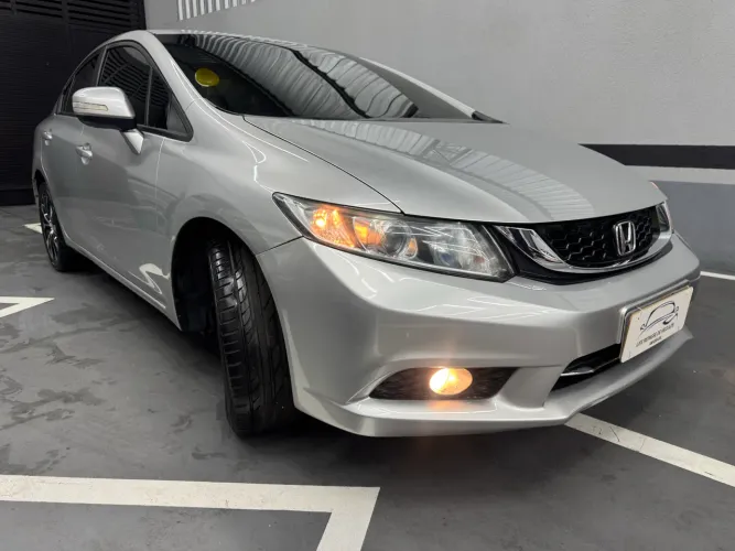 Honda Civic Sedan LXR 2.0 Flexone 16V Aut. 4P 2015