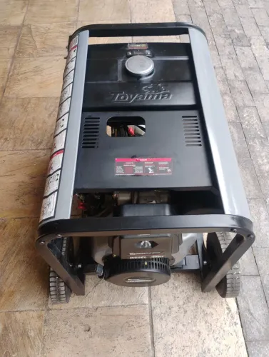 Vendo Gerador Toyama 8500