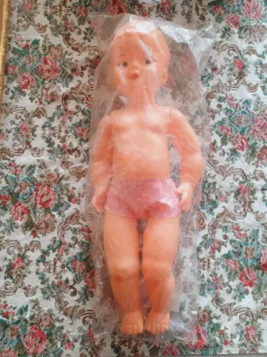 Boneco antigo de plástico bolha 54cm