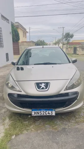 Peugeot 207 XR 1.4 Flex 8V 5P 2011