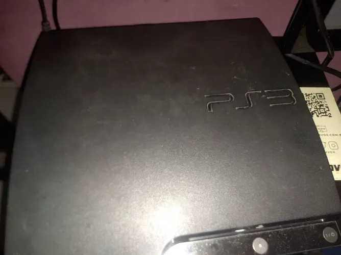 PS3 desbloqueado só que o leitor de CD não tá lendo cabo HDMI vem junto com sem controle