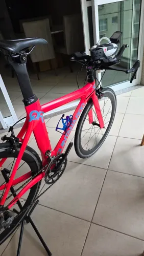 Quintana Roo Triathlon Carbono + Rodas Mavic Carbono + Ultegra