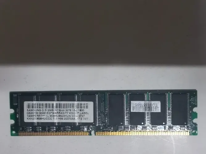 Memória PC DDR 3200U CL3 - 512 MB