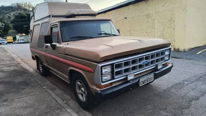 Ford F-1000 S. S. Diesel / S.s. Diesel Turbo 1985