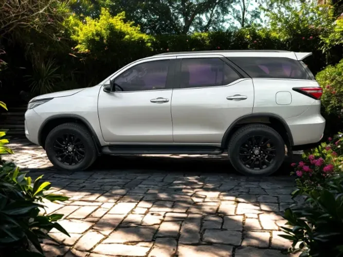 Toyota Hilux SW4 SRX 4X4 2.8 TDI 16V Dies. Aut. 2021