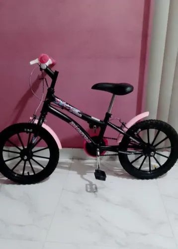 Bicicleta infantil 3 a 5 anos aro 12