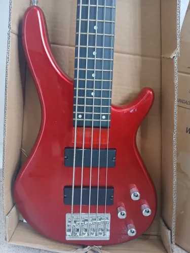Baixo GIANINI GB205 A 5 cordas ativo NOVO