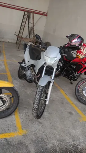 Moto Honda nx 4 Falcon 400