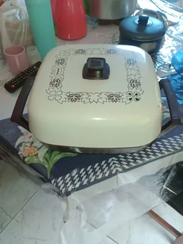 Tigela com tampa