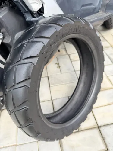 Pneu Metzeler Tourance 130/70-13 M/C 57P (Sem Câmara / Tubeless) - Honda ADV Usado