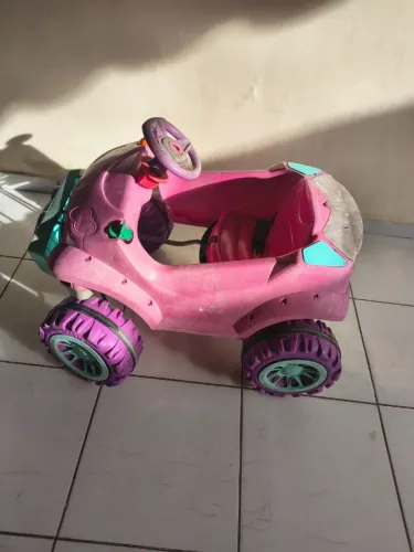 Carrinho de passeio que vira pedal 