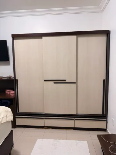 Guarda roupa
