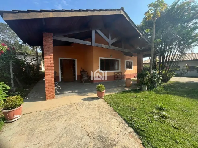 Casa à venda no condomínio Jardim Passárgada D